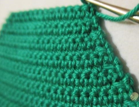 How to Decrease or Increase Stitches With Crochet Hook