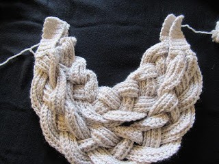 Helping our users. ​Crochet Braided Cowl.