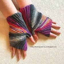 Inspiration. Crochet Fingerless Mittens.