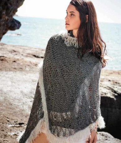 ​Knit Grey Shawl