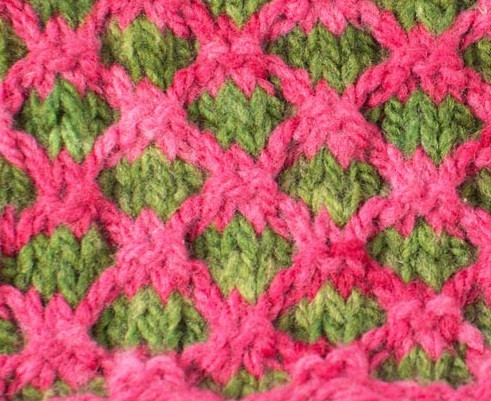 ​Knit Two-Colored Lattice Pattern