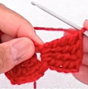 Helping our users. ​Crochet Volume Rose.