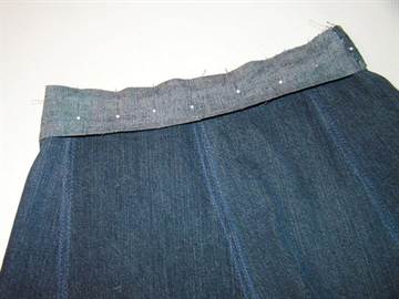 ​How to Make a Flared Skirt From Old Jeans