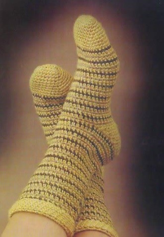 Complete Guide to Crocheting a Stylish Boot Top with Mustard Yarn Complete Guide to Crocheting a Stylish Boot Top with Mustard Yarn