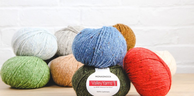 What are knitting/crochetting right now? What are knitting/crochetting right now?