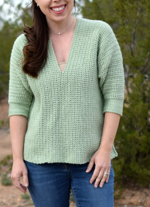 Helping our users. ​Crochet Pullover with Vertical Stitches.