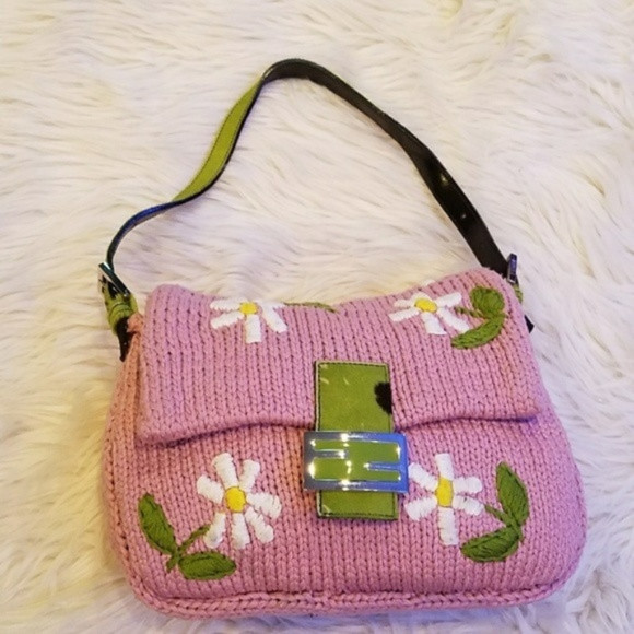 Explore the Creative Inspiration Behind Stunning Crochet Bags Explore the Creative Inspiration Behind Stunning Crochet Bags