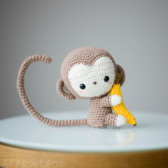 Inspiration. Crochet Amigurumi Monkeys.