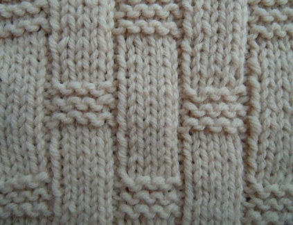 Detailed Knitting Pattern for Stylish Projects with Knits and Purls
