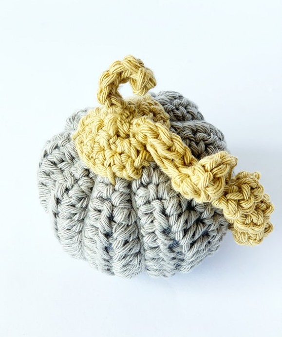 Crochet Pumpkin Garland Crochet Pumpkin Garland