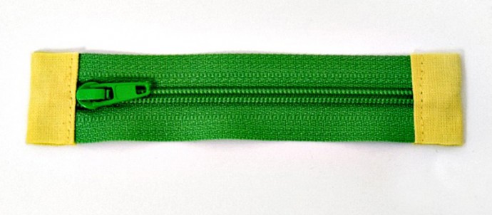 Hand-Made Short Zipper Hand-Made Short Zipper
