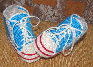 Helping our users. ​Baby Crochet Converse Sneakers.