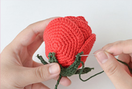 ​Helping our users. Crochet Bouquet of Roses.
