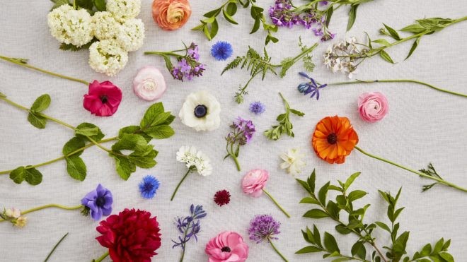 Greetings and Easter Traditions: Share Your Special Dishes and Crafts! Greetings and Easter Traditions: Share Your Special Dishes and Crafts!
