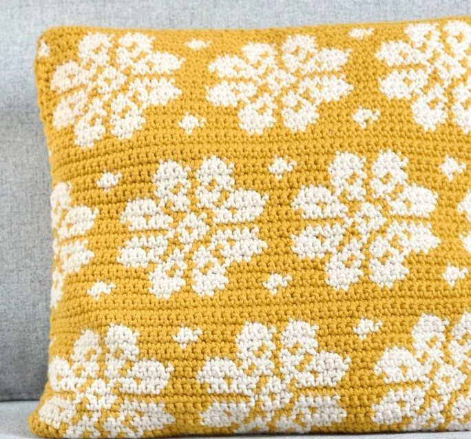 Helping our users.​ Crochet Pillow Cover with Flowers.