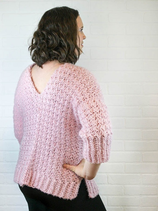 Helping our users. ​Crochet Pink Pullover.
