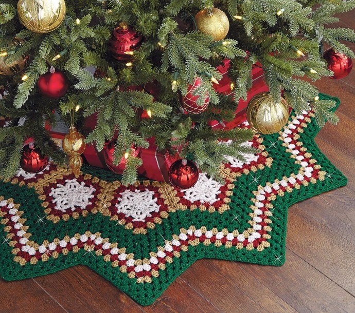 Inspiration. Christmas Tree Skirts.