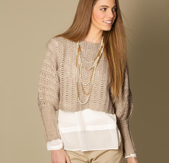 ​Short Beige Pullover