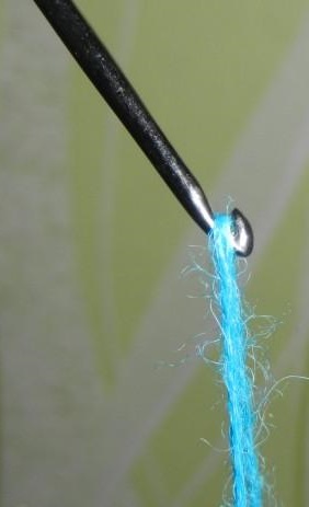How to Choose Crochet Hook For Certain Yarn How to Choose Crochet Hook For Certain Yarn