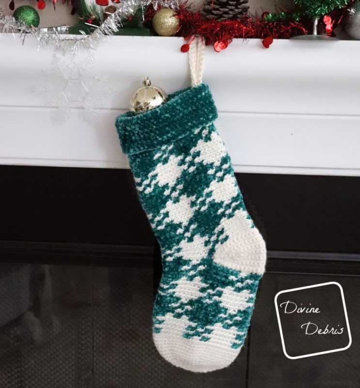 ​Pretty in Gingham Crochet Stocking