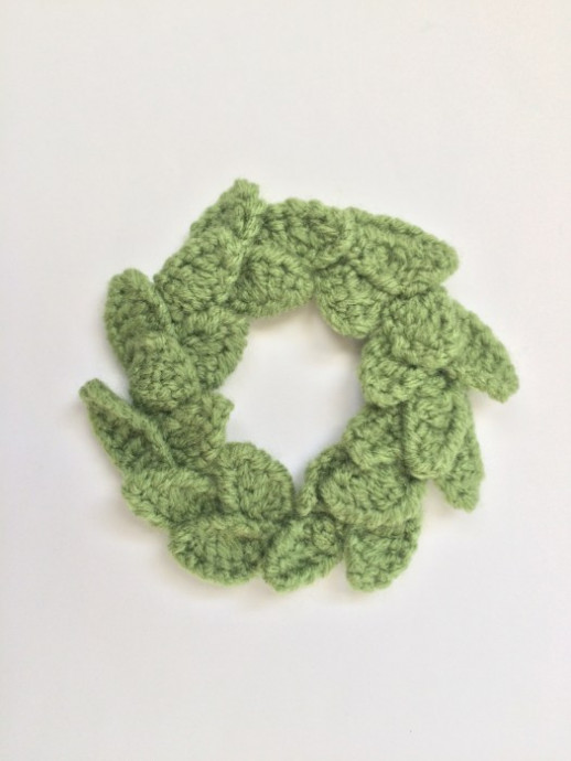 Creating Beautiful Crochet Leaves with Simple Instructions and Essential Materials Creating Beautiful Crochet Leaves with Simple Instructions and Essential Materials