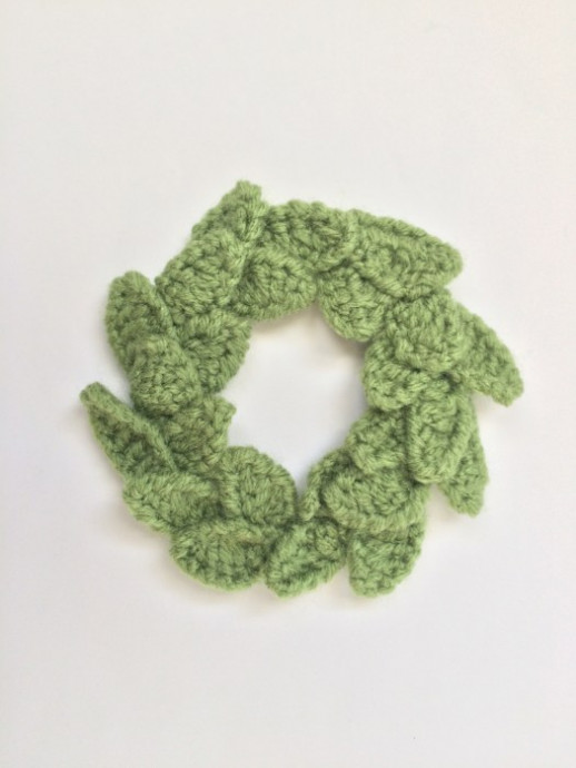 ​Crochet Christmas Small Wreath Decoration