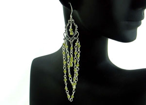 ​Elegant Earrings From Chains