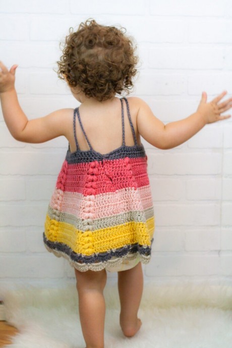 ​Helping our users. Crochet Toddler Dress.