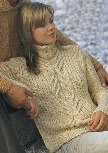 ​Knit Beige Pullover with Cable