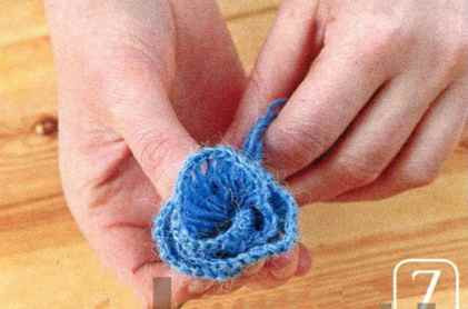 How to Create a Beautiful Crochet Rose Using Light-Blue Twist Yarn How to Create a Beautiful Crochet Rose Using Light-Blue Twist Yarn