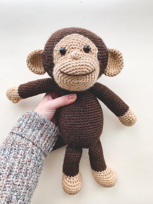 Helping our users. Funny Crochet Monkey.