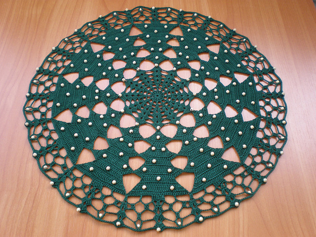 Create a Beautiful Crochet Christmas Tree with This Step-by-Step Guide