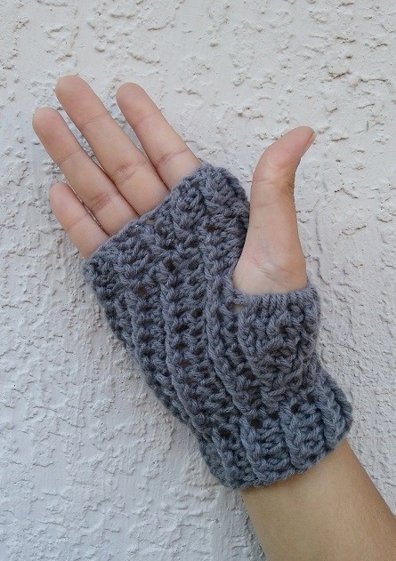 Helping our users. ​Long and Short Crochet Fingerless Gloves.