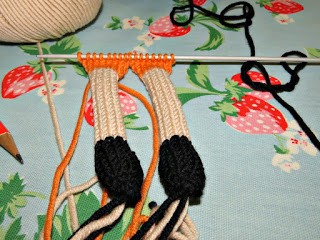 Helping our users. ​Knit Halloween Witch.