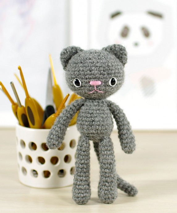 Helping our users. ​Crochet Amigurumi Cat.