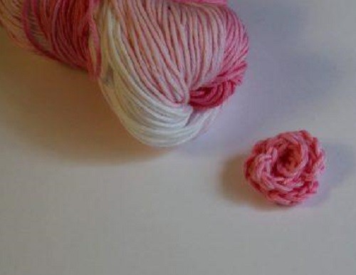 ​Small Crochet Rose Decoration