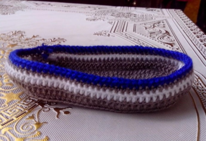 Helping our users. Crochet Sneakers Booties. Helping our users. Crochet Sneakers Booties.