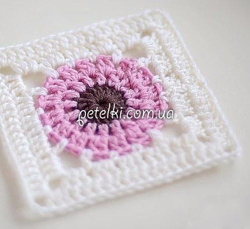 Paeonia Square Crochet Blanket and Cushion Paeonia Square Crochet Blanket and Cushion