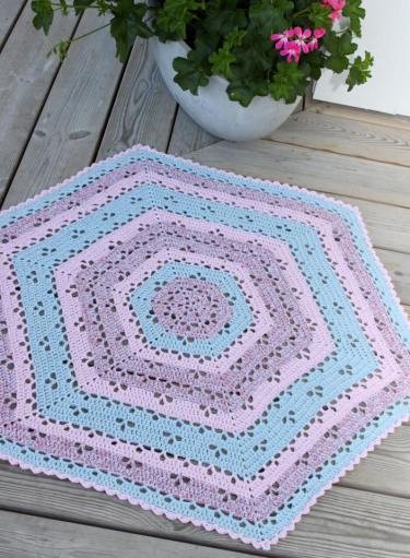 Helping our users. Hexagon Shaped Crochet Baby Blanket.