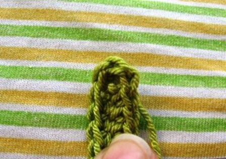 A Comprehensive Guide to Crochet with Melange Yarn and Detailed Stitch Instructions