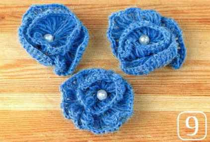 How to Create a Beautiful Crochet Rose Using Light-Blue Twist Yarn How to Create a Beautiful Crochet Rose Using Light-Blue Twist Yarn