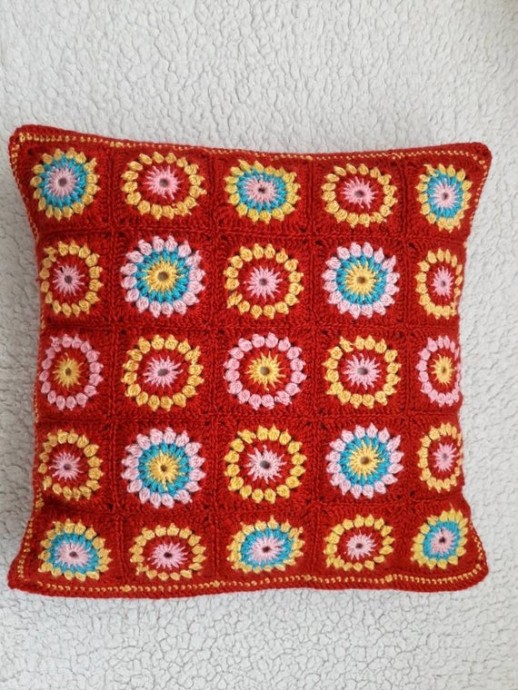 Creative Inspiration for Beautiful Crochet Cushions: Patterns and Ideas Creative Inspiration for Beautiful Crochet Cushions: Patterns and Ideas