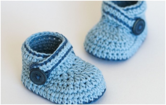 Inspiration. Knit Baby Booties.