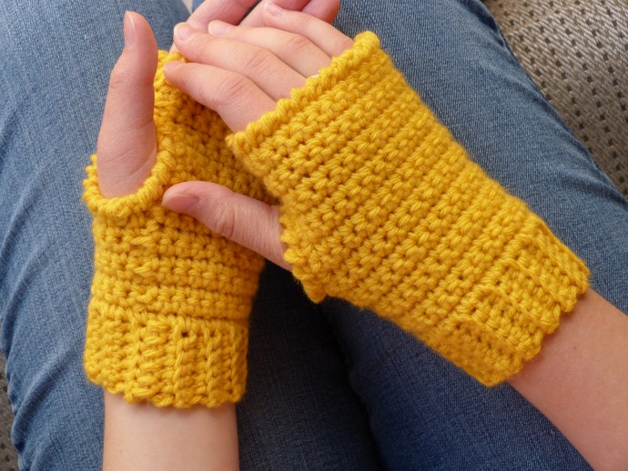 Inspiration. Crochet Fingerless Gloves.