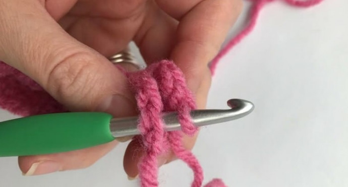 ​Crochet Hearts Garland