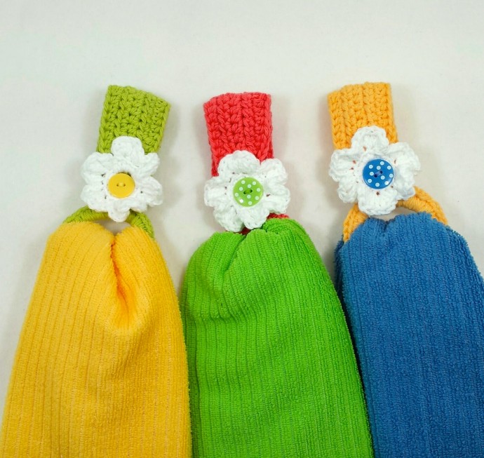 Helping our users. Crochet Towel Top with Flower. Helping our users. Crochet Towel Top with Flower.
