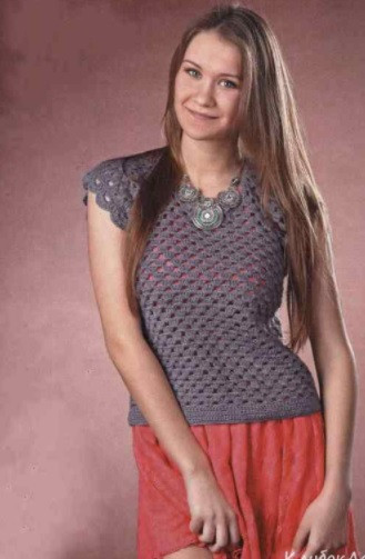Complete Guide to Crochet a Stylish 100% Acrylic Yarn Top Using Grey Yarn Complete Guide to Crochet a Stylish 100% Acrylic Yarn Top Using Grey Yarn