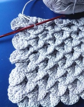 ​Crochet "Fish Scale" Stitch Pattern