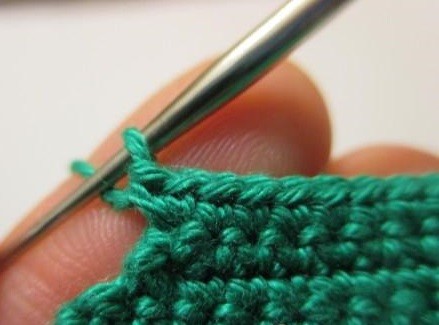 How to Decrease or Increase Stitches With Crochet Hook