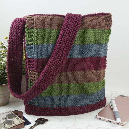 ​Easy Knit Messenger Bag